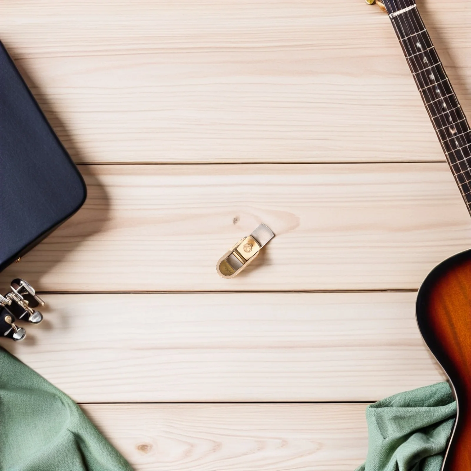 Mini strumento aereo per la lavorazione del legno con costruzione in ottone per tastiere per violino Finitura superficiale liscia Pialla manuale di grado Luthier