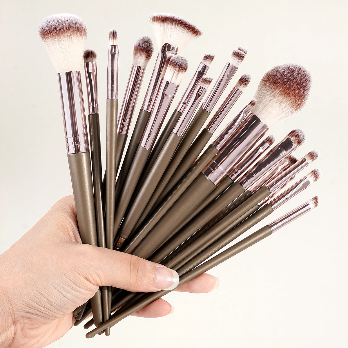 MAANGE 프로페셔널 메이크업 브러쉬 세트 20pcs 메이크업 브러쉬 프리미엄 가부키 파우더 블렌딩 페이스 블러쉬 아이 섀도우 디테일 브러쉬