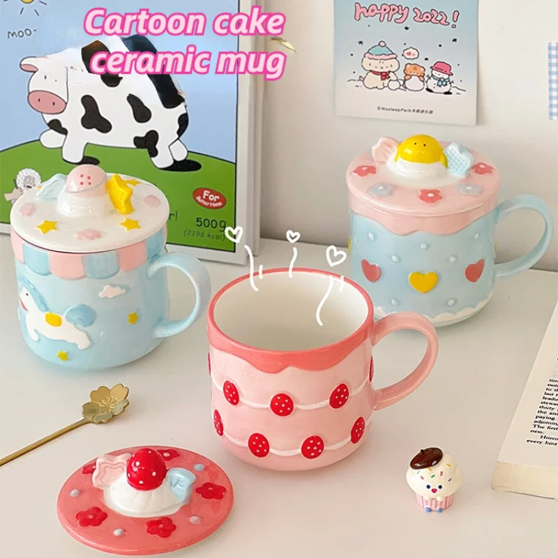 

Cartoon Strawberry Cake Ceramic Coffee Mug Cute Student Water Cup with Lid Send Spoon Office Household Teacups High Level Gifts