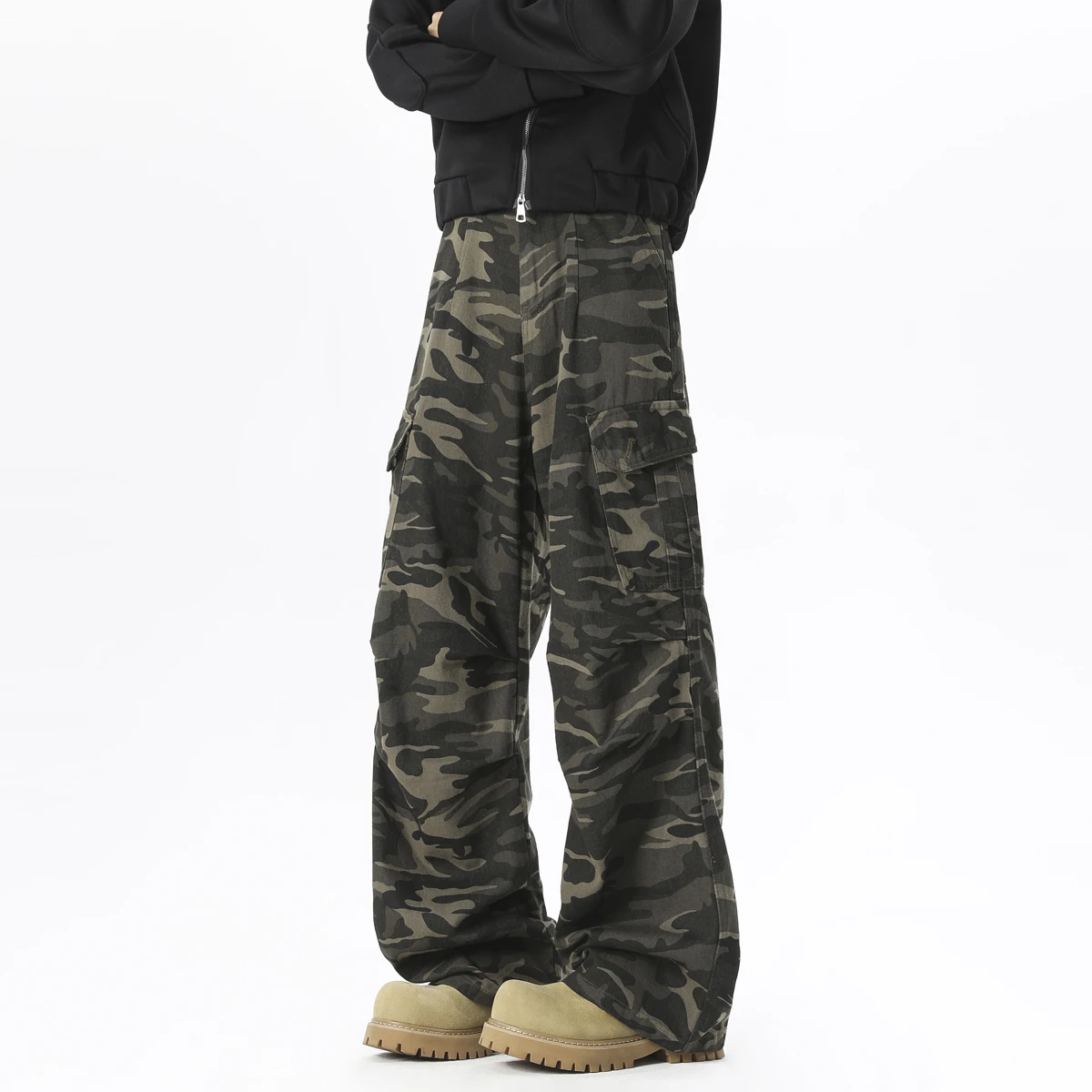 

Spring Autumn Men Retro American Camouflage Wide Leg Pants 2026 Men Loose Straight Pants Unisex Trendy Camo Trousers