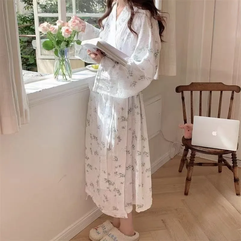 

Женская ночная рубашка нового стиля, женский весенне-осенний халат с цветочным принтом, длинная свободная одежда для сна, домашняя одежда