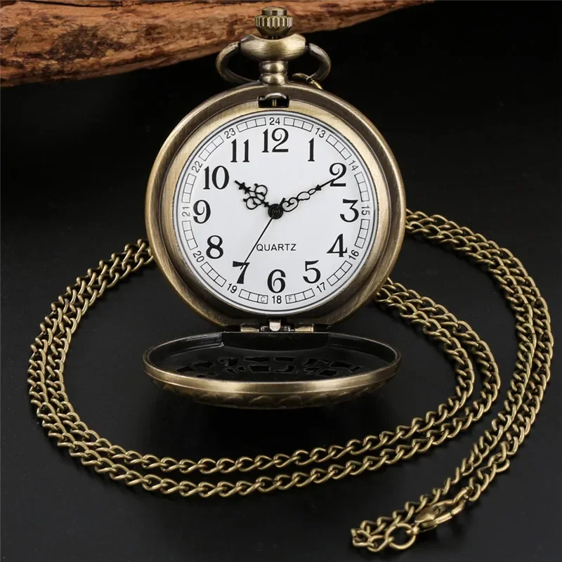 Old Fashion Hollow Out Cover Two Night Owls Pattern Men Women Antique Quartz Analog Pocket Watch Sweater Pendant Chain Gift