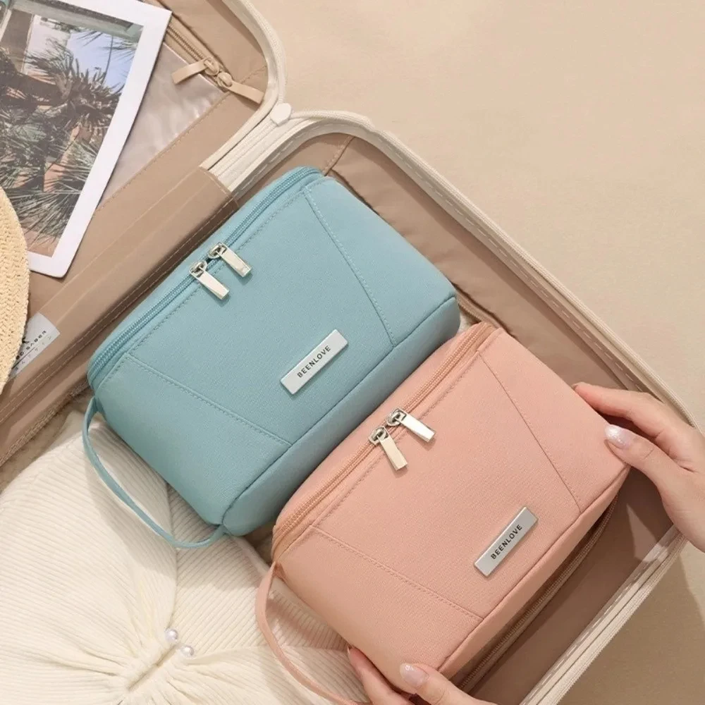 Borsa per trucco multitasche da viaggio portatile Borsa per cosmetici impermeabile ad alta capacità Borsa da toilette quadrata con cerniera