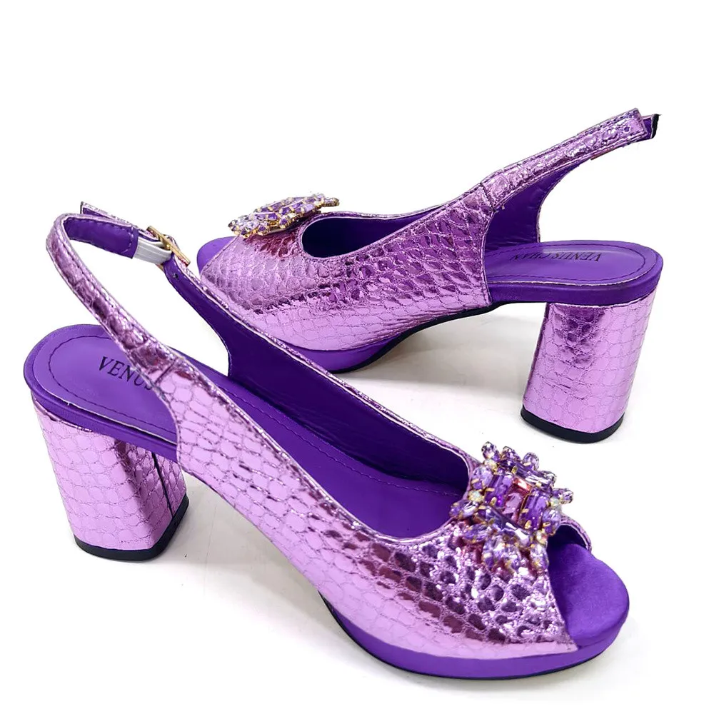 Excellent Women's Favorite Rhinestone String Strap Decorate Purple Color Glitter Fabric Pointed Toe Heels And Bag Set