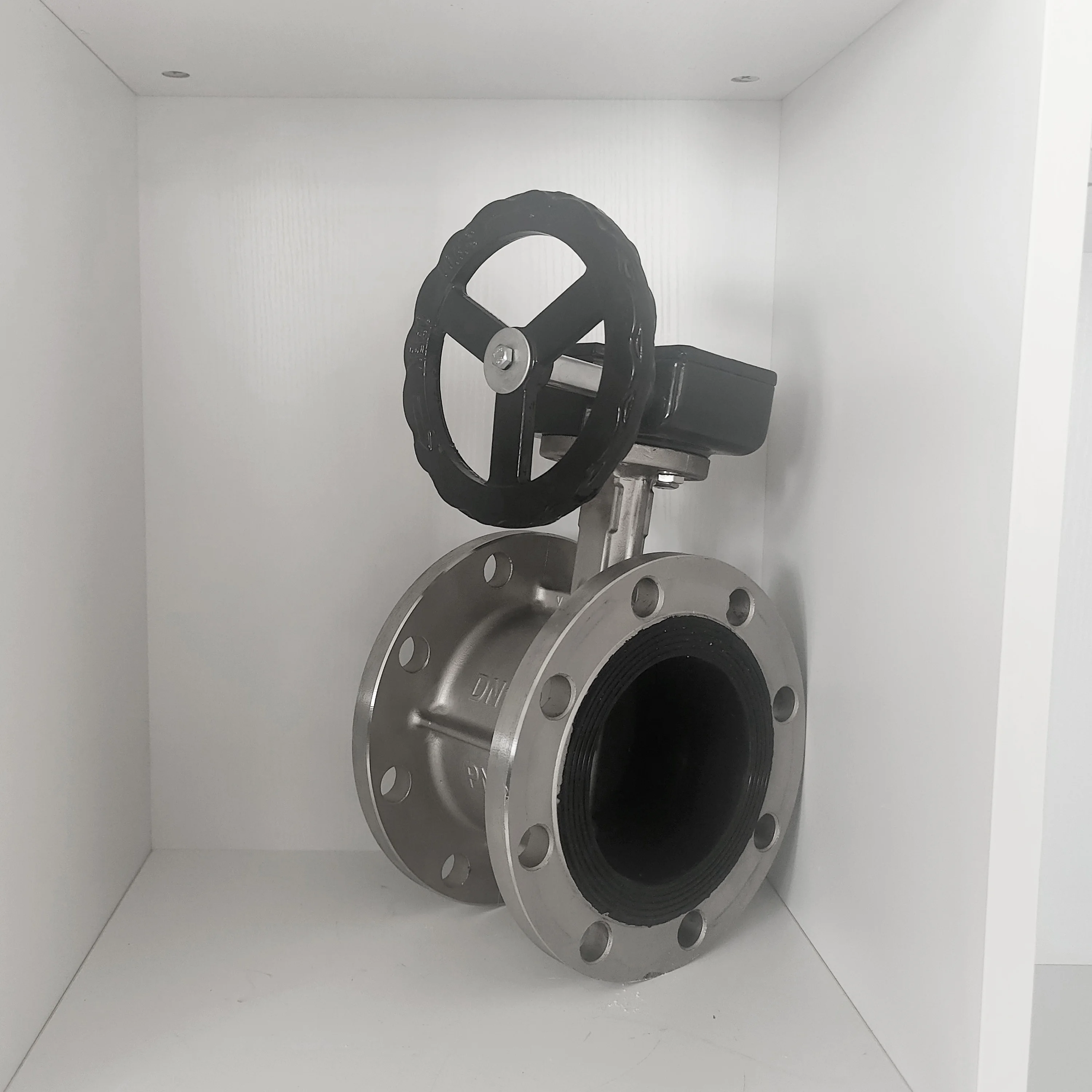 Valvole a farfalla a doppia flangia da 5 pollici con valvola a farfalla manuale saldata in acciaio inossidabile D341X-16C personalizzate