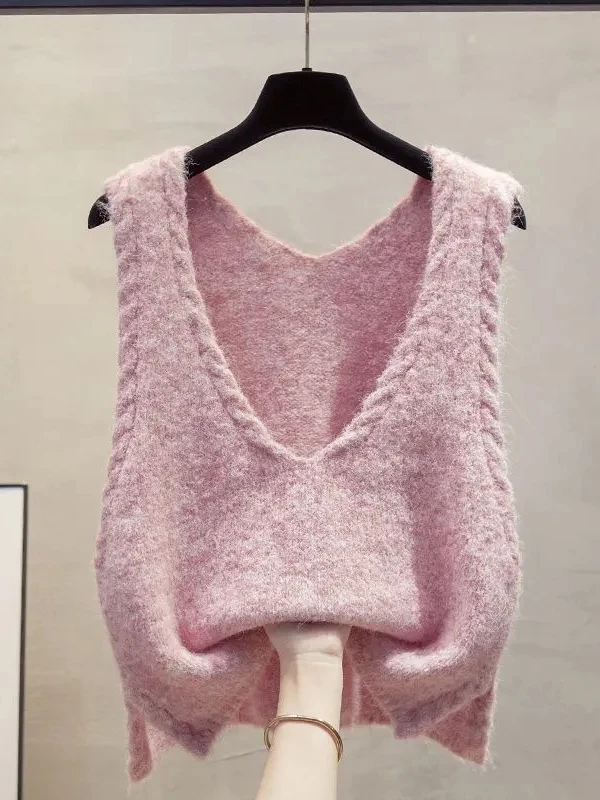 

Women's High-End Pink Twisted V-Neck Knitted Vest Sleeveless Base Layer Jacket Loose Fit Short Length No Button Closure