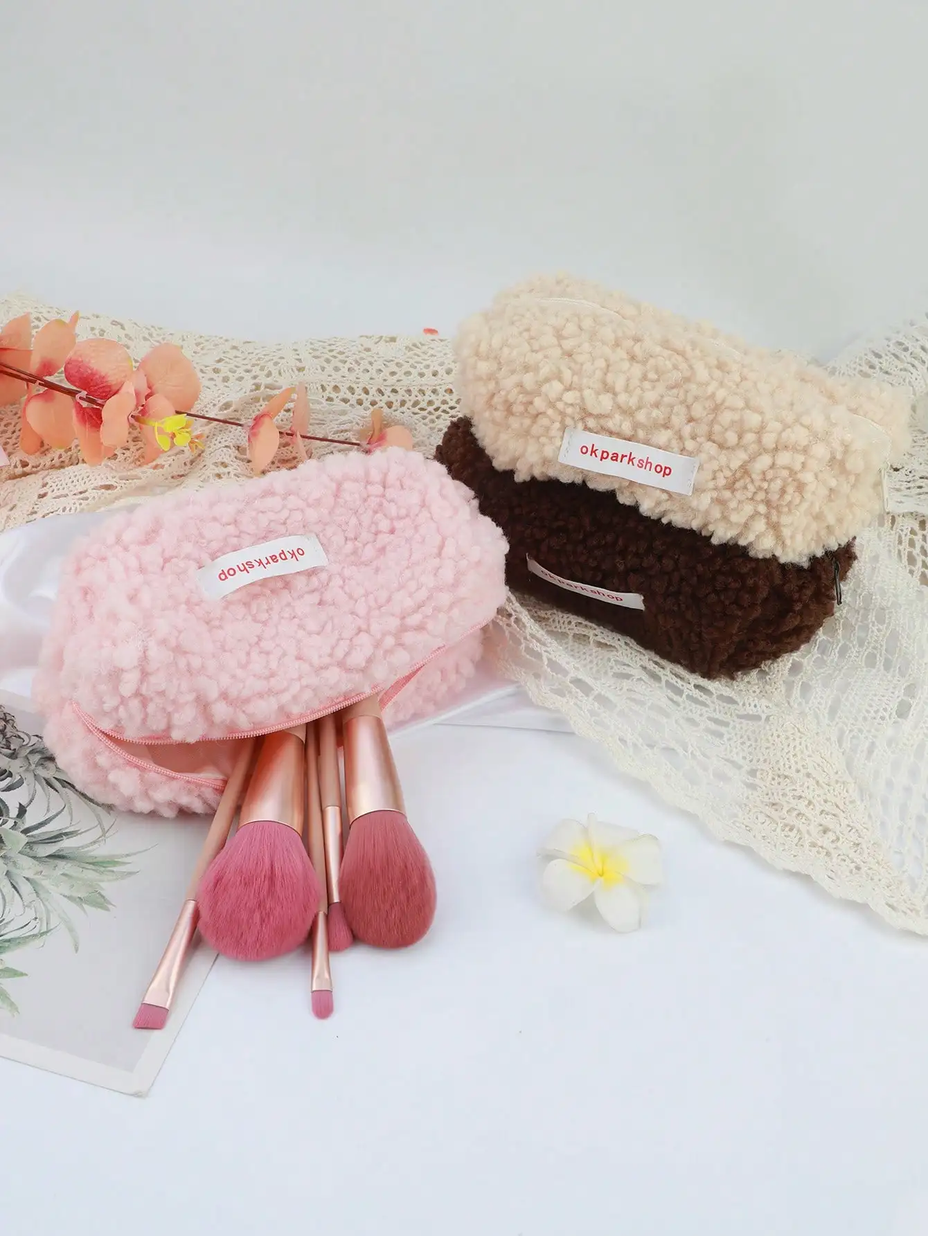 1 Pcs Cute Lamb Wool Pencil Case Plush Cosmetic Makeup Bag Large Capacity Zipper Stationery Storage Pouch Student Pen Organizer