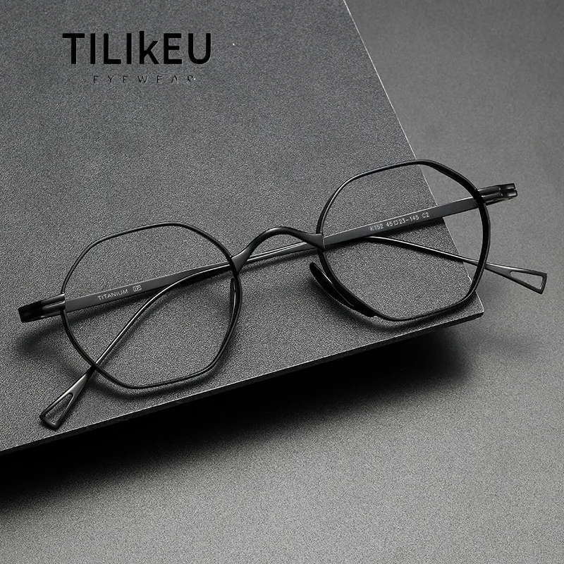 

Japanese Retro Polygonal Titanium Alloy Men's Glasses Frame High-quality Vintage Thick Edged Prescription Eyeglasses Frame 2025