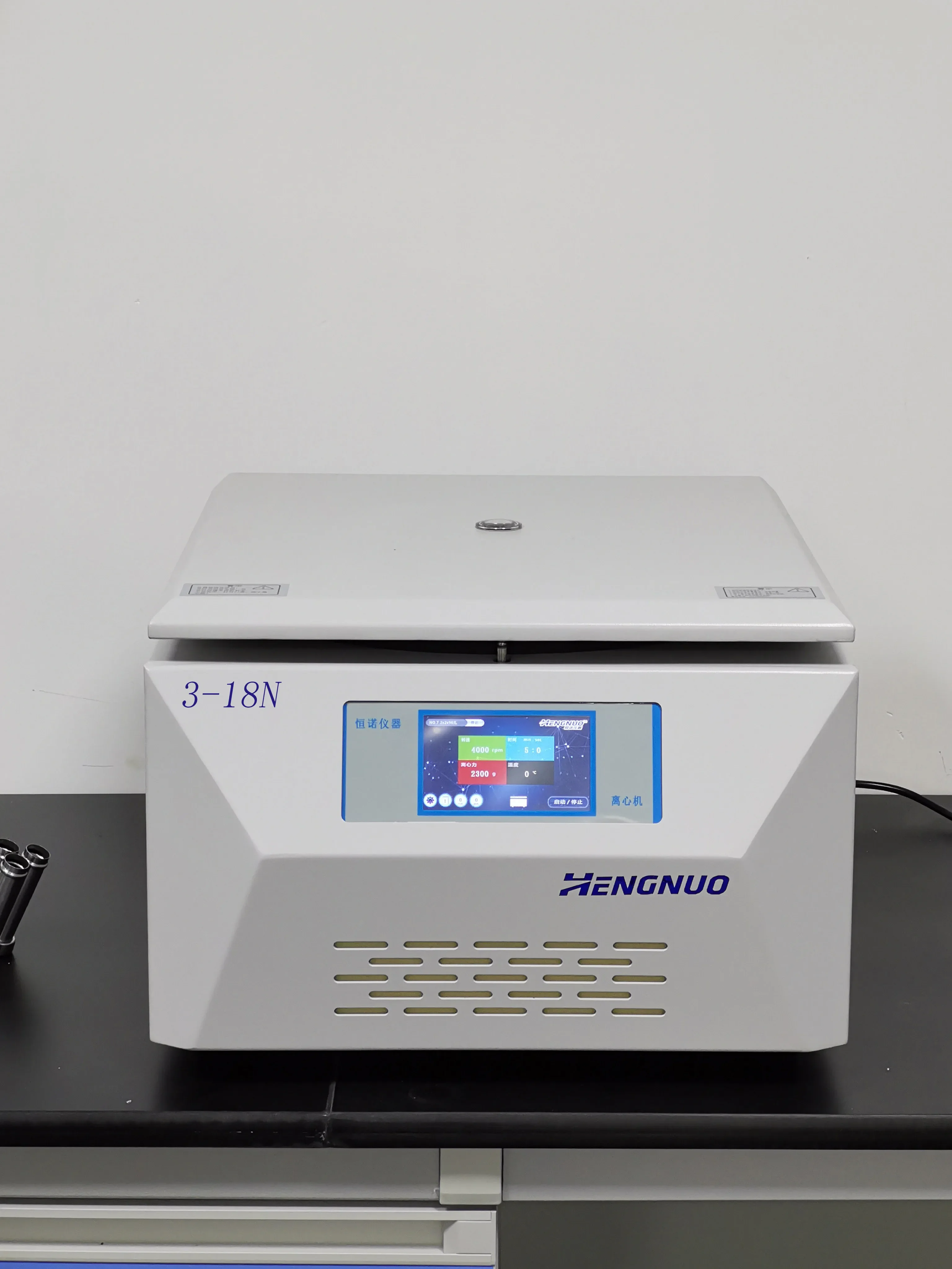 High-Speed Tabletop Laboratory Centrifuge Machine 3-18N 12x1.5/2ml Fixed Angle Rotary Head for Use in Labs