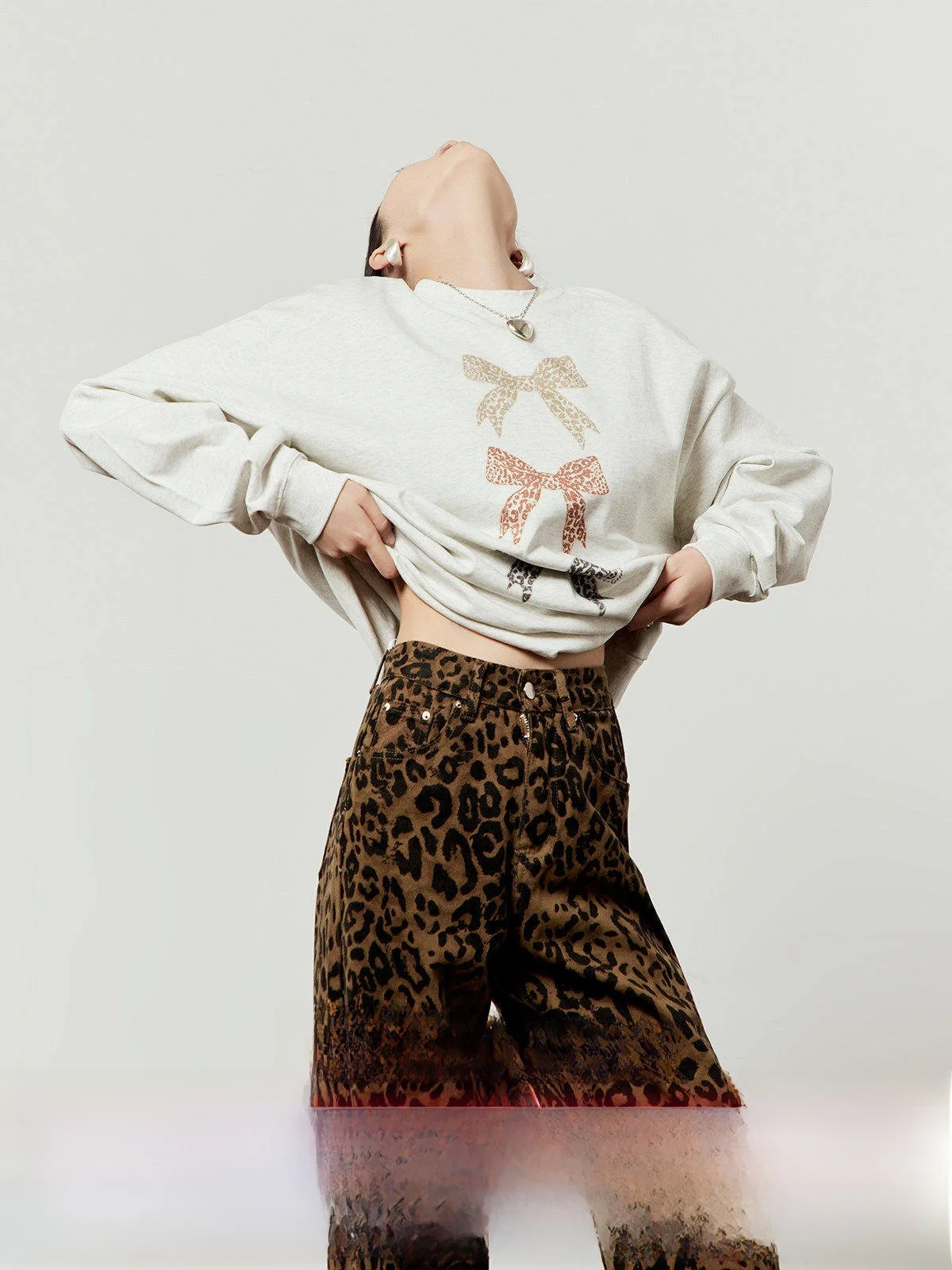 

Джинсы с высокой талией, свободного кроя, прямые, с леопардовым принтом, женские, повседневные, универсальные, широкие, длинные брюки, осенняя коллекция, новинка