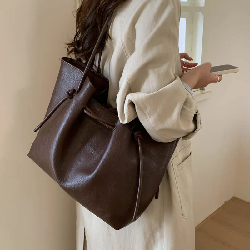 حقيبة يد نسائية جديدة ذات سعة كبيرة حقيبة كتف بسيطة للتنقل الراقية #4