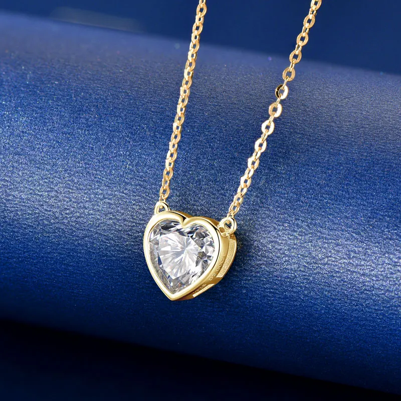 IOGOU Trendy Heart Shape 2.0carat Moissanite  Solitaire Diamond Pendant Necklace for Women Silver 925 Wedding Party Jewelry Gift