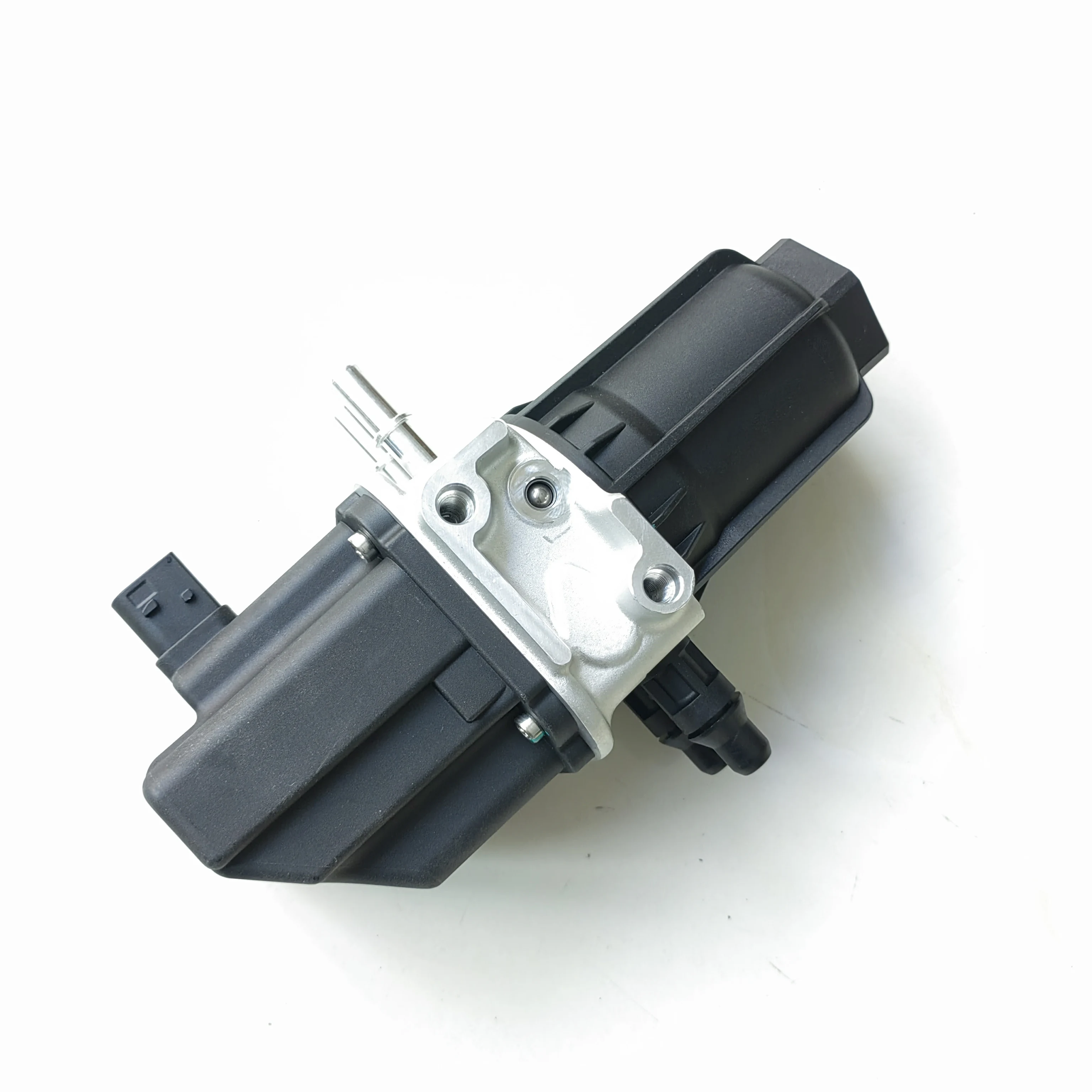 

Совершенно новый дозирующий насос 5505779 A06T663 5418889 5506956 4388105