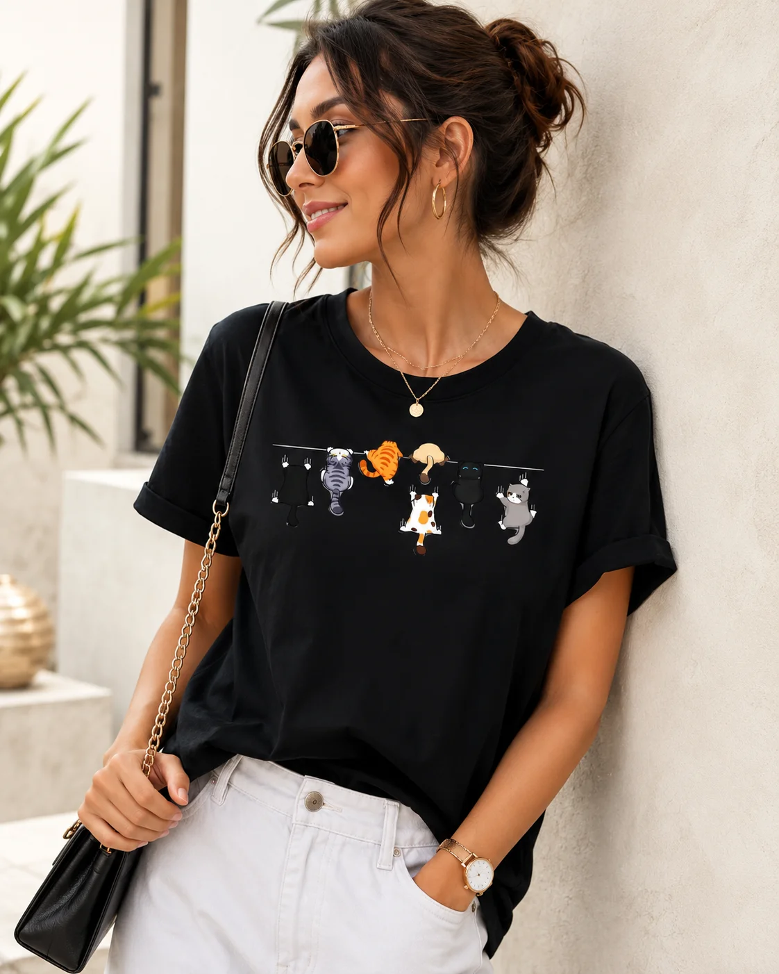 Cute Cat Print Round-Neck Short-Sleeve Casual Women's T-Shirt: Cotton Short-sleeve Top Featuring A Unique Cat Print. Women's Top