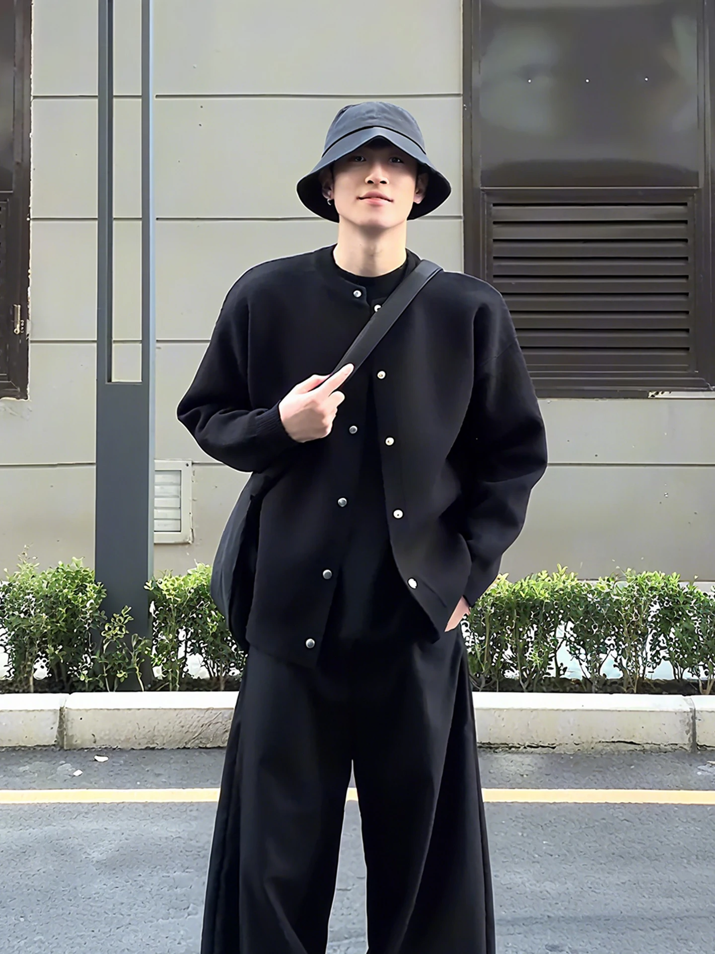 

Черно-зеленый сапфировый вязаный кардиган оверсайз в американском стиле, мужская куртка с круглым вырезом для ранней осени, повседневная, из полиэфирного волокна