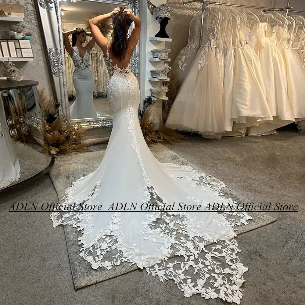 Sexy Mermaid Wedding Dress Customized Spaghetti Straps V Neck See Through Applique Open Back Long Train Woman Bride Bridal Gown