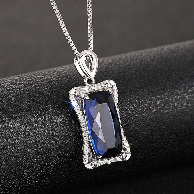 Huitan Opulent Cubic Zirconia Pendant Necklace for Lady Modern Gentle Brilliant Wedding Anniversary Jewelry Chic Neck Accessory