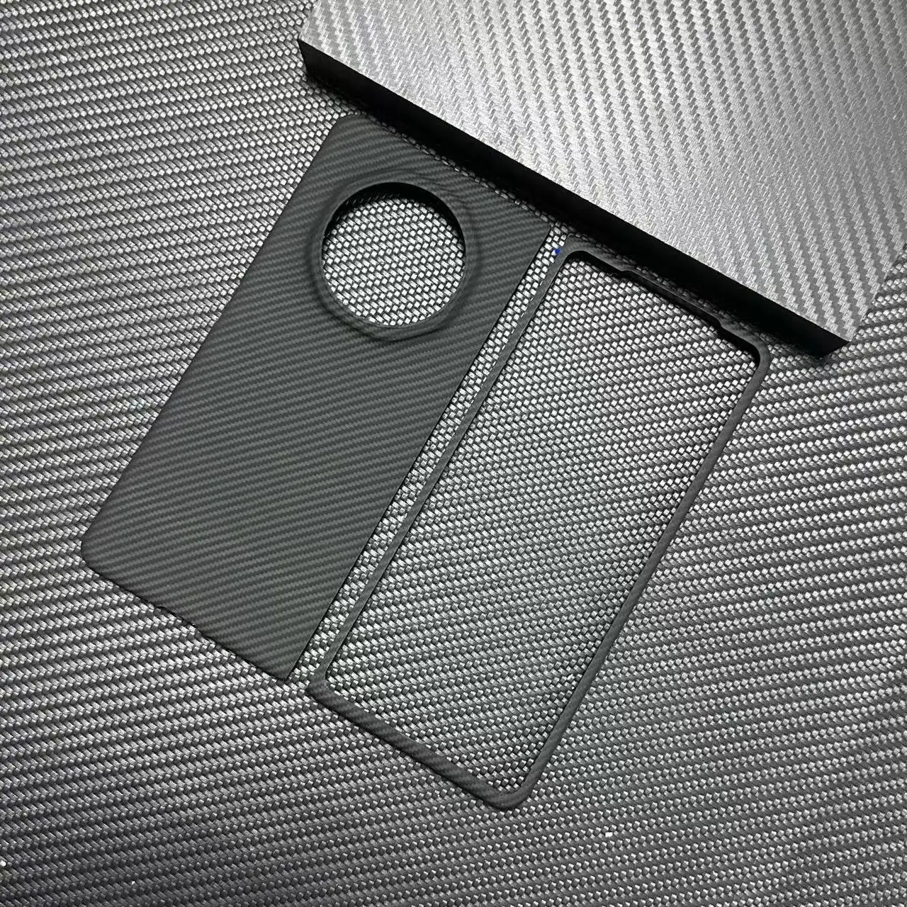CHENYIQING Hülle für Honor Magic V3 Carbonfaser Ultradünne Handyhülle für Magic V3 Aramidfaser-Material Hartschale Magnetisch 5