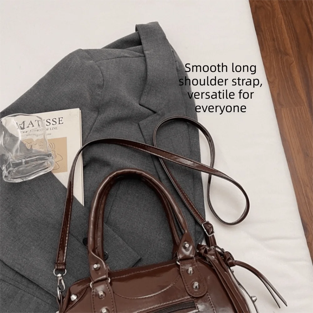 Moda Perçinli Yastık Çanta Büy - Top Handle Patent Bag incelemesi ve fiyatı