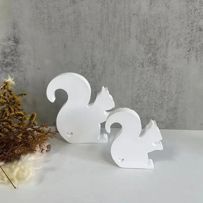 3D DIY Cute Squirrel Silicone Candle Mold Animal Squirrel Soy Wax Silicone Mould Animals Gypsum Resin Mould Home Decor