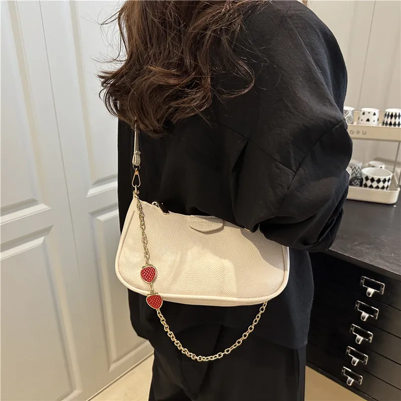 

2025 Summer Vintage Shoulder Bag for Women Fashionable Chain Crossbody Purse Textured Square Underarm Bag Casual