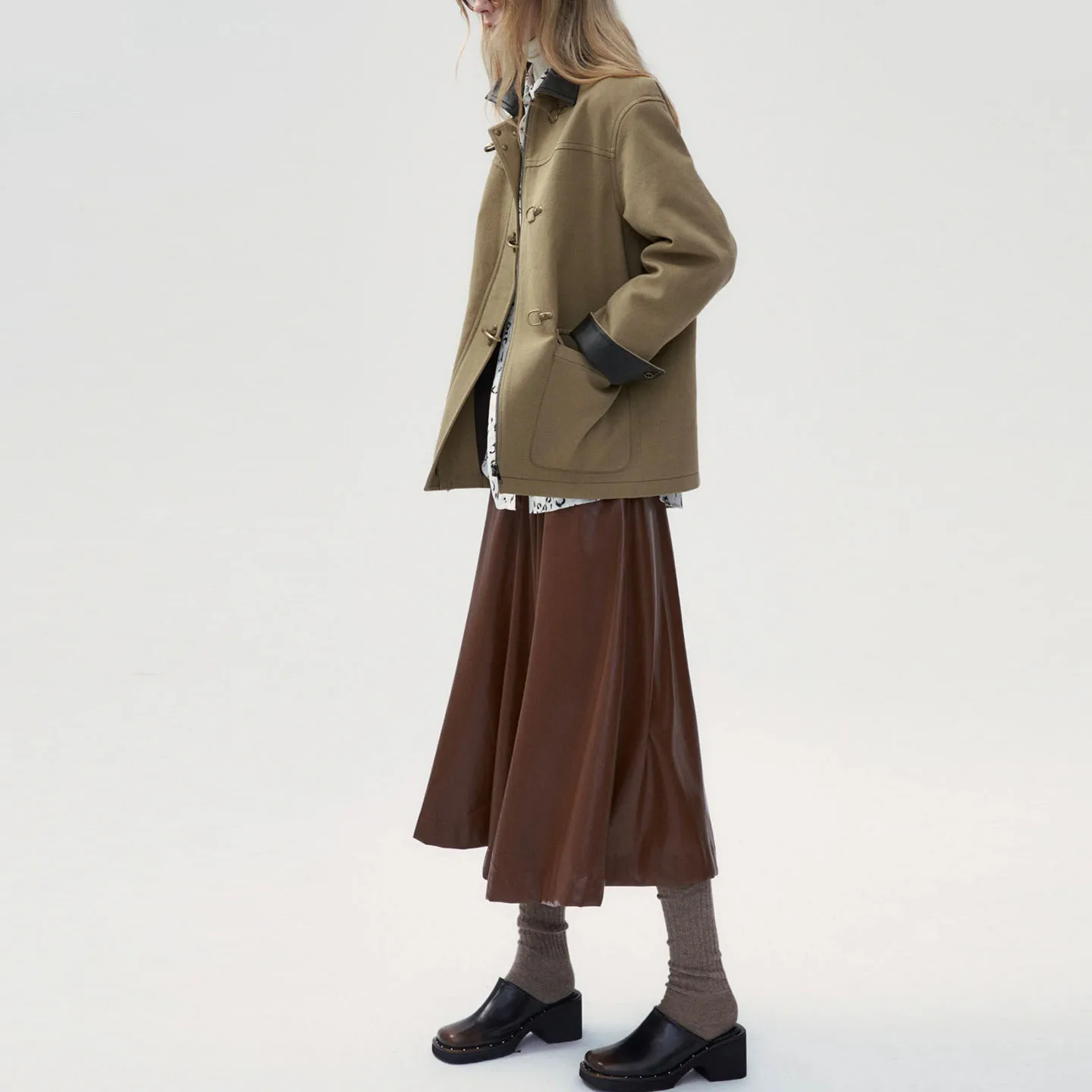 Faionable Retro Workwear Cotton Jaet with Leather Collar Ladies Coat Stand Fit Long Sve Button up Pure Color