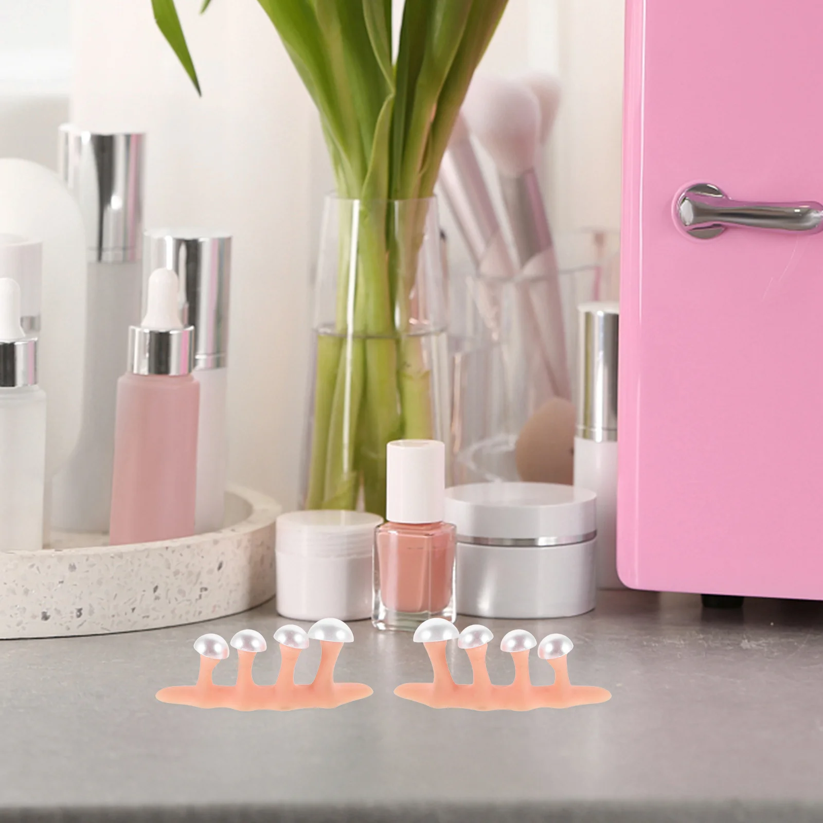 

2 комплекта силиконовых разделителей пальцев премиум-класса, гладкая отделка для удобного педикюра, разделитель дизайна ногтей, идеальный салон или уход за домом