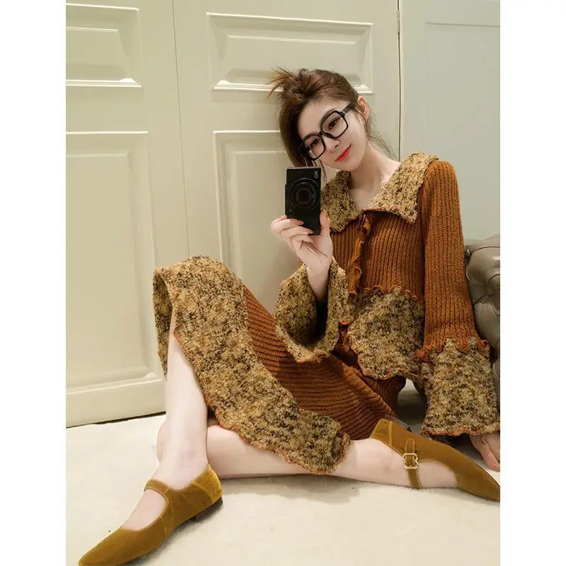 2025 Spring New French Vintage Style Knitted Suit Skirt Famous Girl Temperament Royal Sister Fan Lady Suit Skirt Two-piece Set