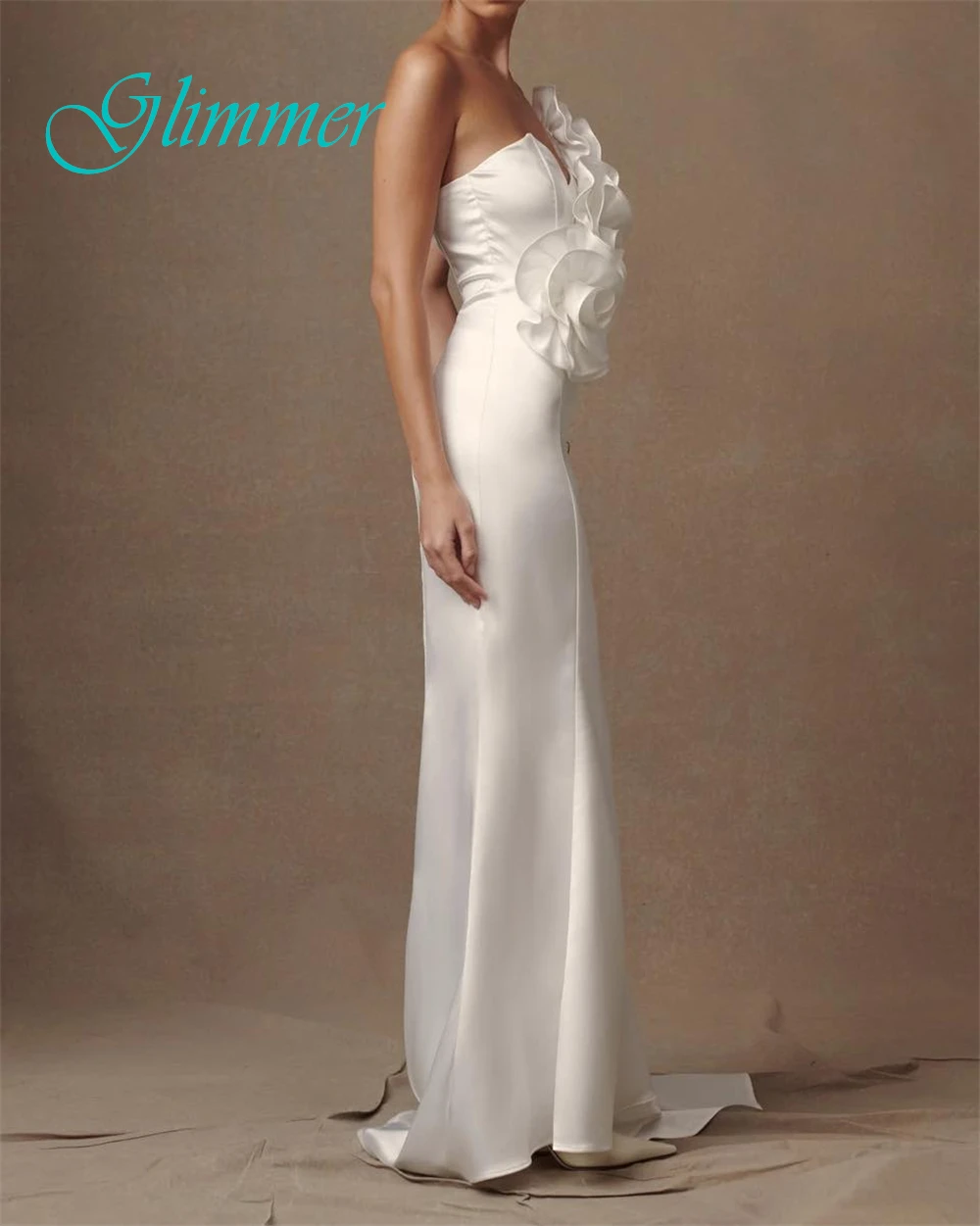 ชุดราตรีเกาะอกหรูหราที่กําหนดเองและชุดโอกาสพิเศษซาตินที่สวยงามและชุดดังดอกไม้ที่ละเอียดอ่อน