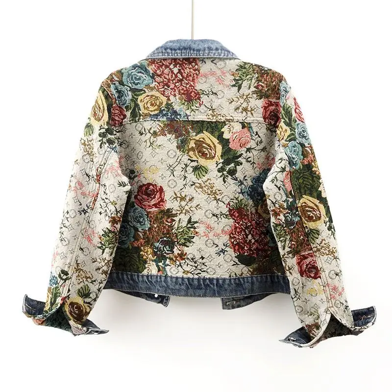 2024 Spring and Autumn New Joker Print Splicing Long Sleeve Lapel Fashion Denim Jacket Female Short Loose Casual Jacket Female.