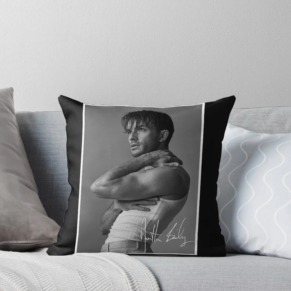 

Jonathan Bailey Throw Pillow Pillow Cases Decorative christmas cushions covers Sofas Covers christmas decorations 2025 pillow