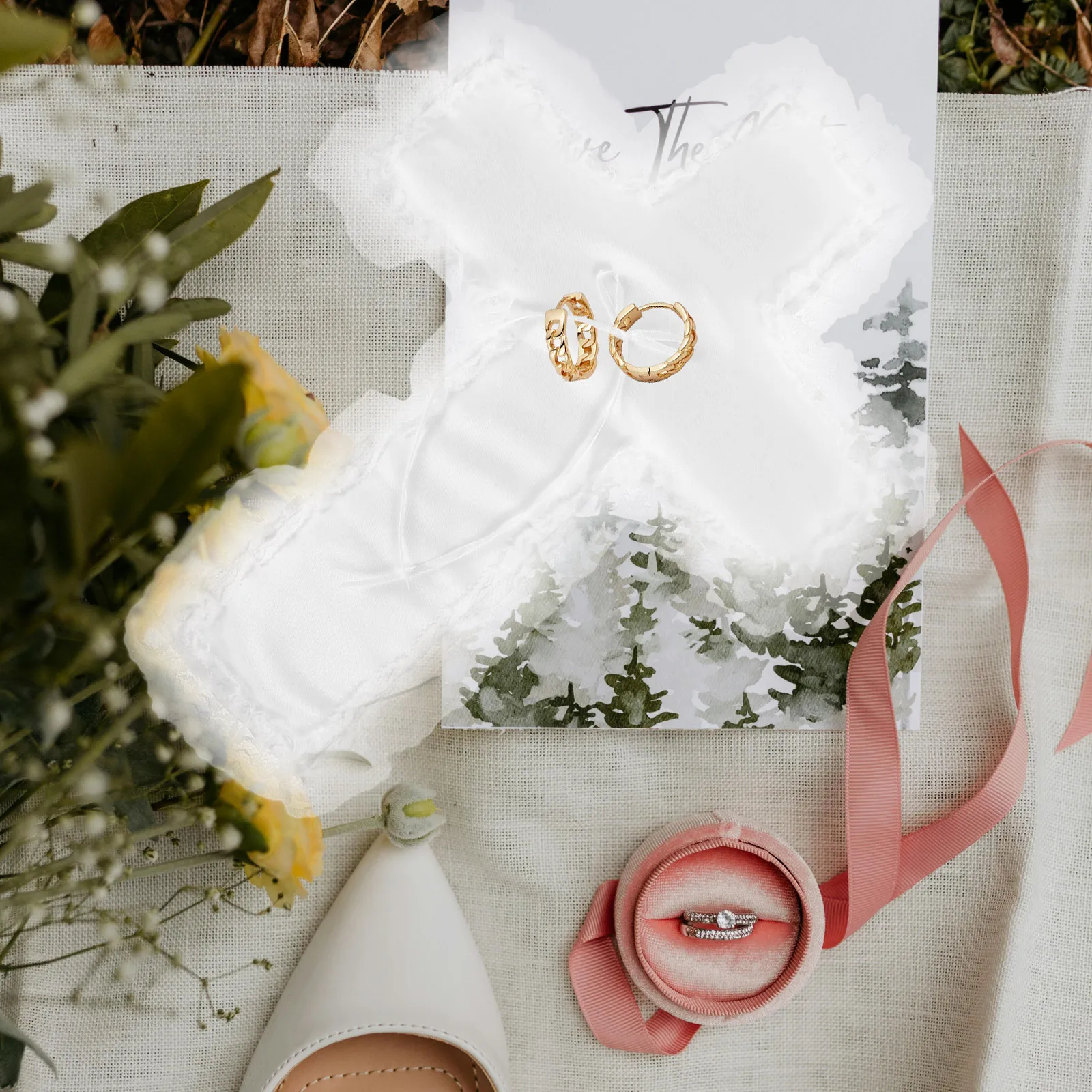 

Cross Ring Pillow for Wedding Ceremony Proposal Bridal Rings Bearer Holder Mini Cushion Portable Exquisite Details Crafted