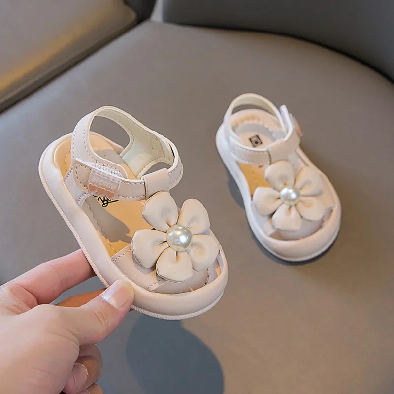 2023 Summer Baby Sandals Cute Flower Pearl Soft Princess Girls Shoes Kids Beach Sandals Non-slip Comfortable Baby Toddler Shoes