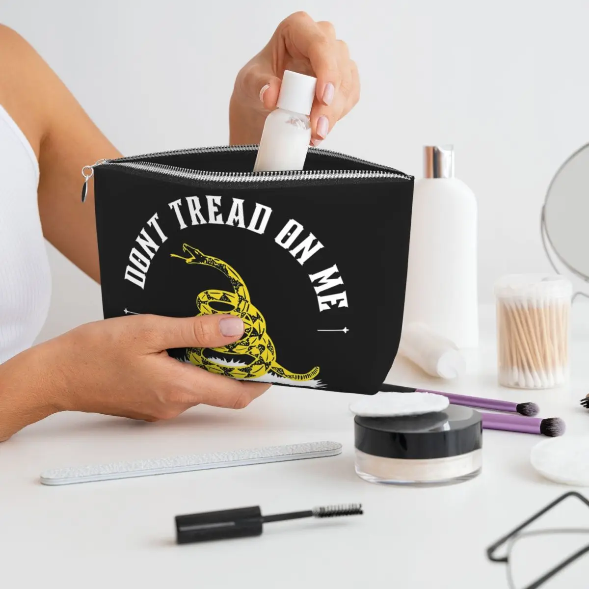 

Don't Tread On Me - Gadsden Flag Yellow On Black Women Cosmetic Bag Travel Makeup Organizer Pouch Toiletry Storage Dopp Kit Box