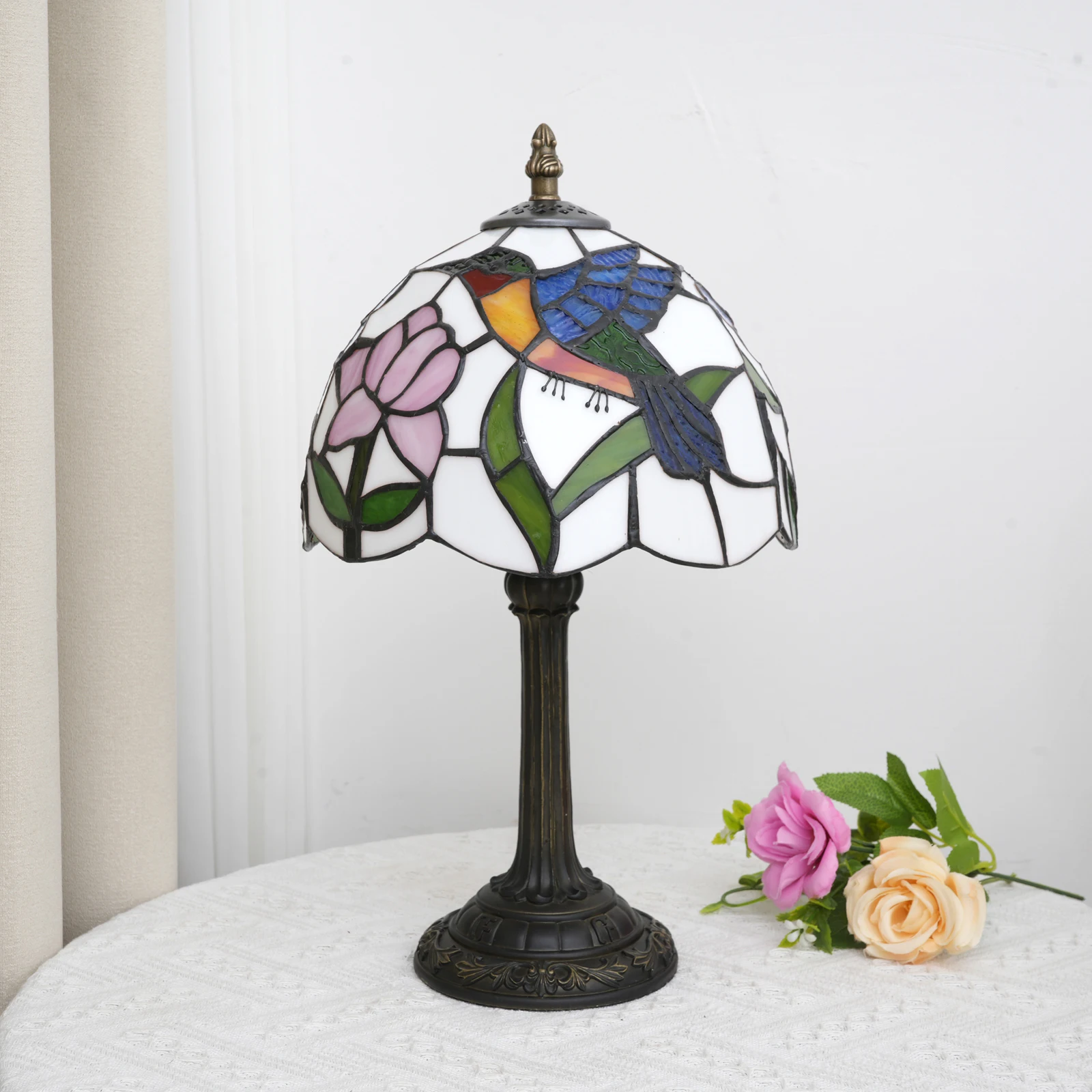 Modern Table Lamp, Hummingbird Style Stained Glass Lamp, 8 Inch Small Antique Lamp, for Bedside Nightstand Bedroom Living Room
