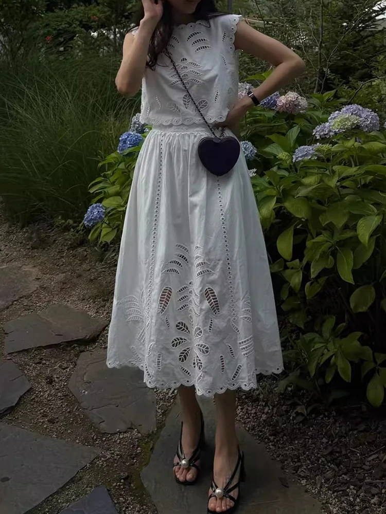 

Gagarich Korean 2025 High End Exquisite Hollow Embroidery Hook Flower Vest Shirt Women Summer New Retro A-line Skirt 2 Piece
