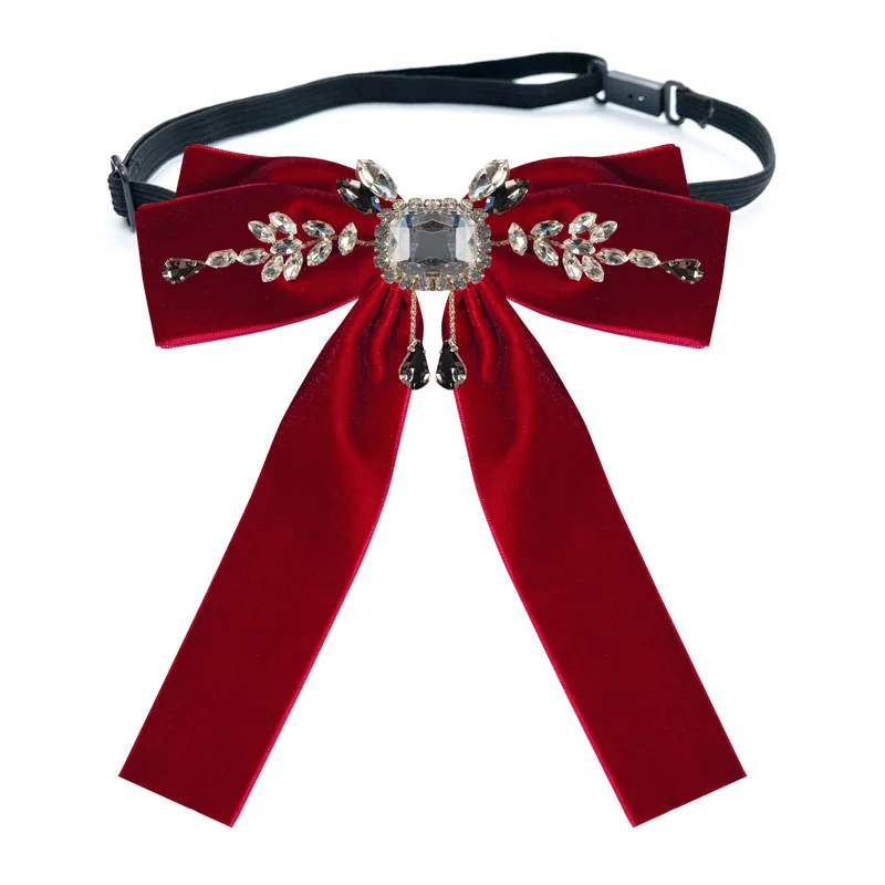 Samt-Fliege, britische Strass-Brosche mit Schleife – luxuriöses Hemdkragen-Accessoire für Männer und Frauen, Unisex-Schmuckgeschenk – Detail 5