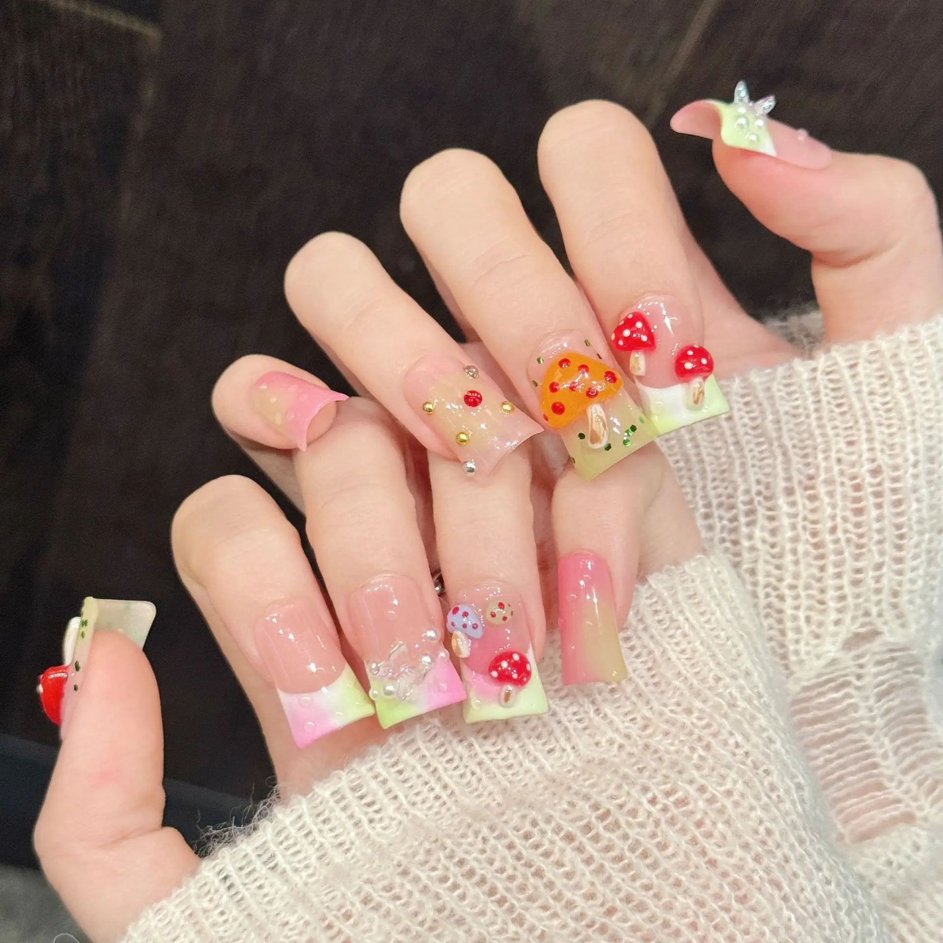 10PCS Duck Handmade Press On Nails,Fresh And Innocent Girlish Charm,Suitable For Festivals Parties And Daily Wear.