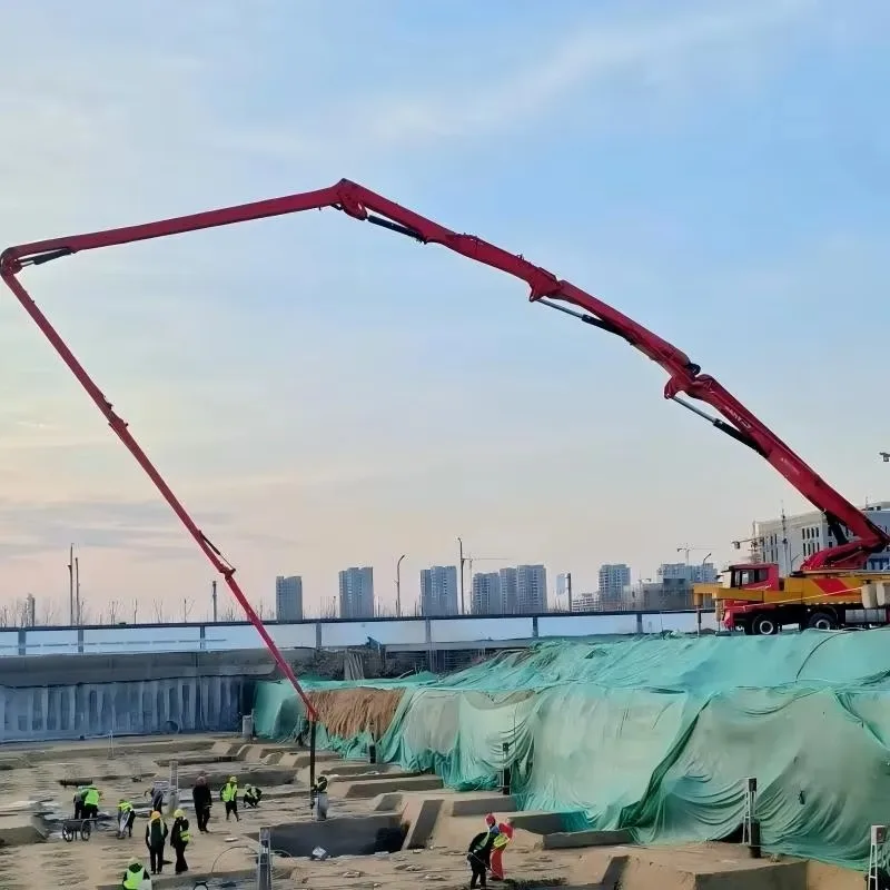Truck Mounted Concrete Pump Truck 324kW Diesel Engine Hydraulic Concrete Pumping Machine for High Rise Building Construction