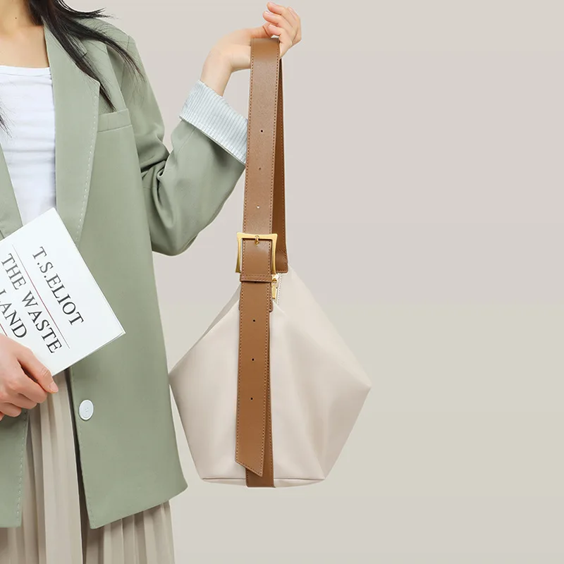 2024  Fashion Trend New Genuine Women's Bag  Large Capacity Exquisite Versatile Shoulder Bag Classic Western Style Crossbody Bag