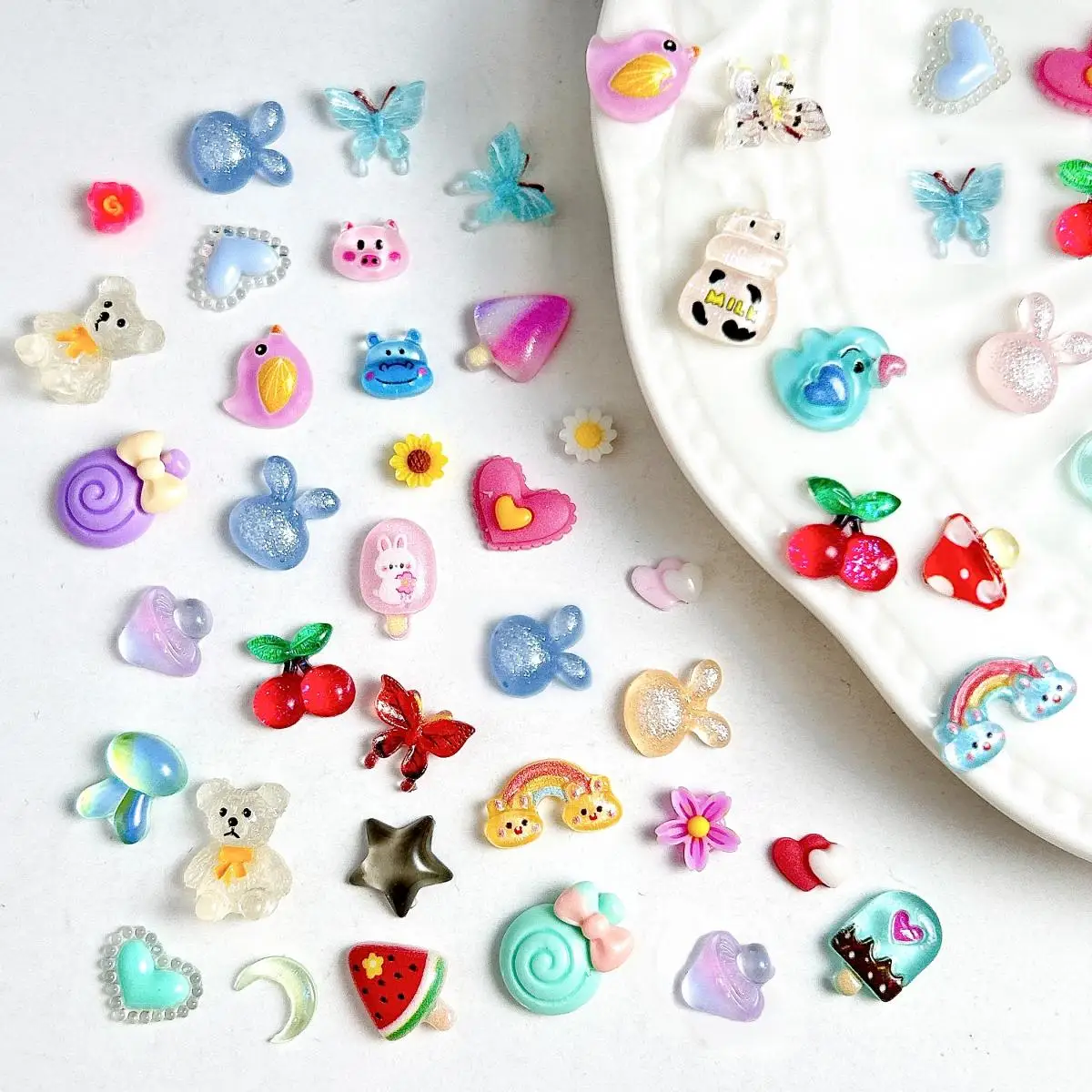 Random Mixed Resin Flower Candy Bow Nail Charms Cute Cartoon Rabbit Piggy Bird Nail Art Decoration Accessories For DIY Crafts