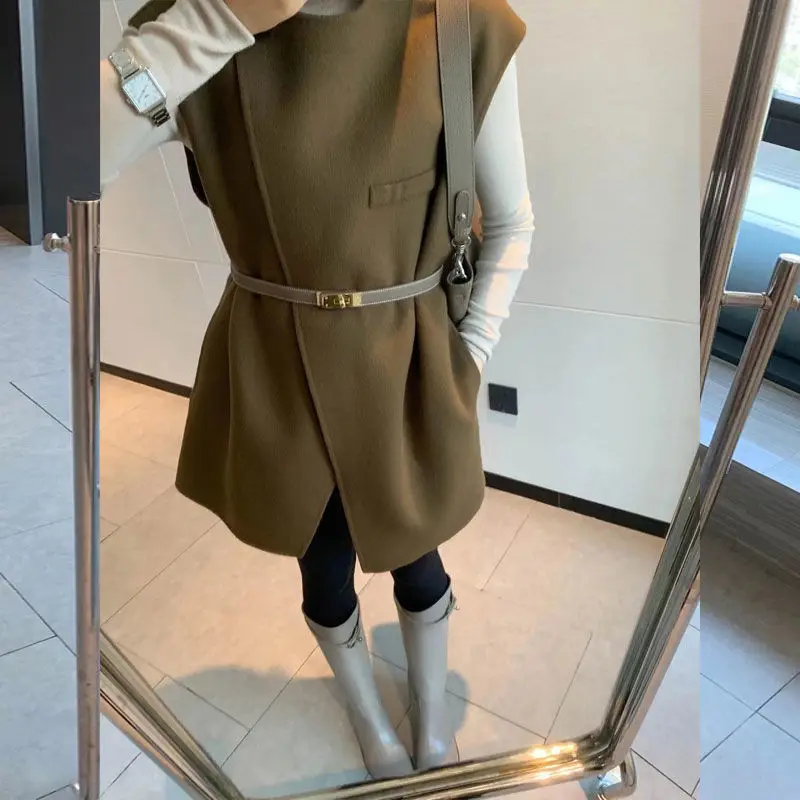 Light Luxury Women's Clothing with High-end Feel Paired Sweater Two-piece Socialite Small Fragrance Style Waistcoat Dresses Suit