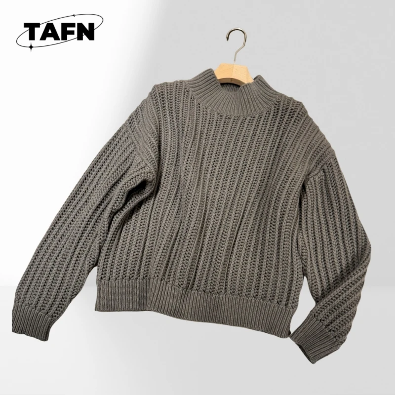 Klasyczny sweter damski z dekoltem w serek, miękka mieszanka wełny zapewniająca ciepło i komfort, sweter damski z miękkiej dzianiny w warkocz, przytulny i niezwykły AI0321