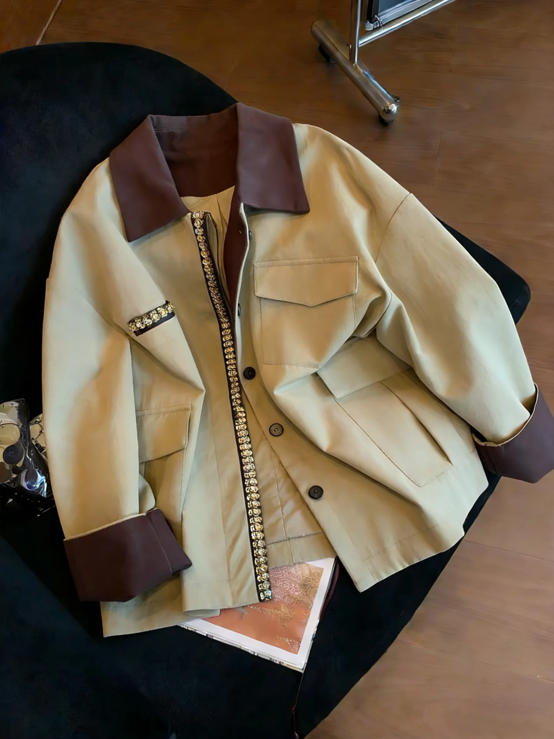 

Винтажная женская куртка свободного кроя с контрастным воротником для повседневной носки и работы, весна-осень, универсальная модель