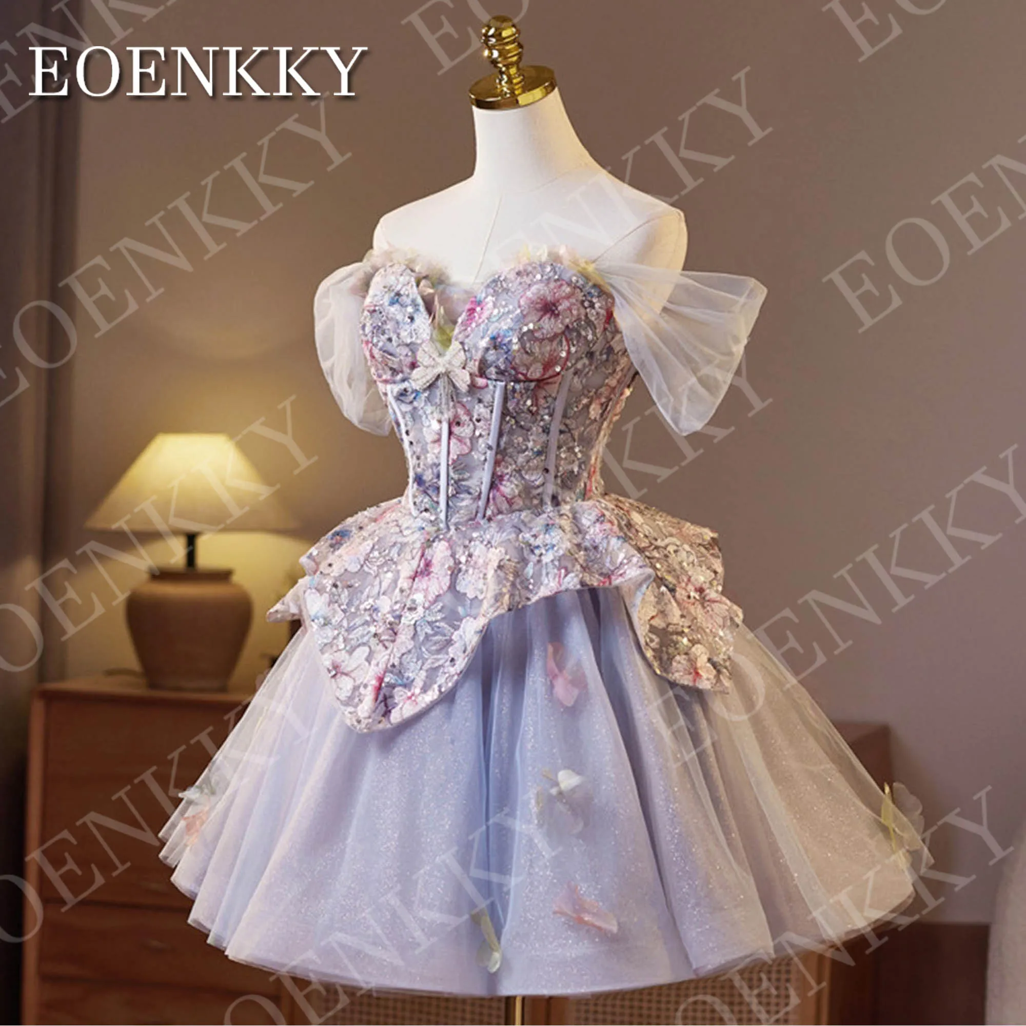 EOENKKY abiti da ballo corti viola chiaro per donna Glitter con spalle scoperte ricamo floreale con paillettes abito da festa gonfio personalizzato Abito da ballo corto viola chiaro per la donna Glitter Off Spalla Flor