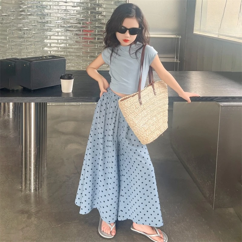

2026 Girls Summer Short Sleeve Set, Korean Big Kids Thin Fit T-Shirt with Loose Polka Dot Skirt Pants, Outfit Collection