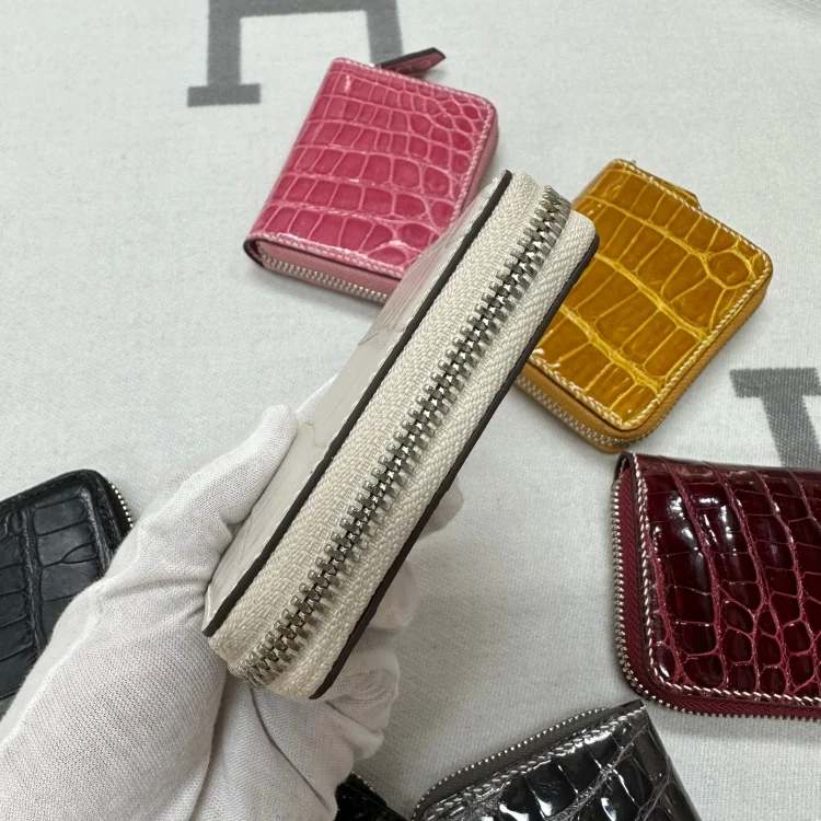 2024 New Designer Hand Sewn Wax American Crocodile Belly Wallet With Multiple Card Slots Genuine Leather Lady Zero Wallet 45