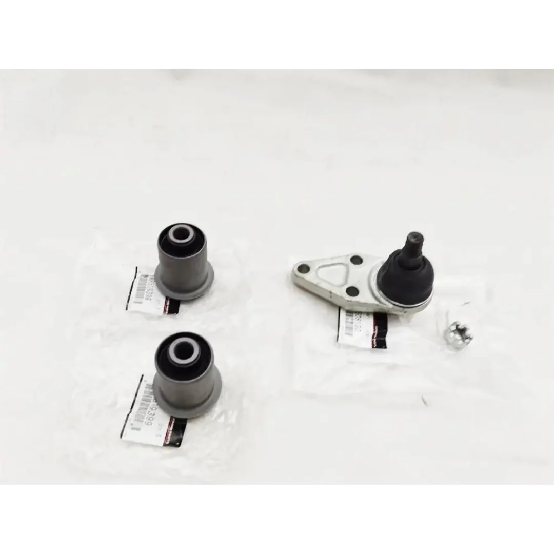 1PCS Rear Suspension Upper Swing Arm Rubber Sleeve Ball Joint For Pajero Montero Shogun V73W V77W V93W V97W MR519399 MR508130