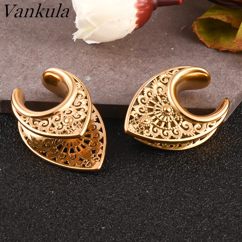 Vankula 2PCS Fashion Ear Tunnel Plug Heart Earrings Piercing Ear Gauges Expander with Zircone