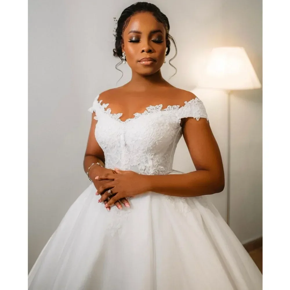 Customized Good Design Off The Shoulder Lace Wedding Dresses Sweep Train Vestidos De Novia African A-Line Vintage Bridal Gown